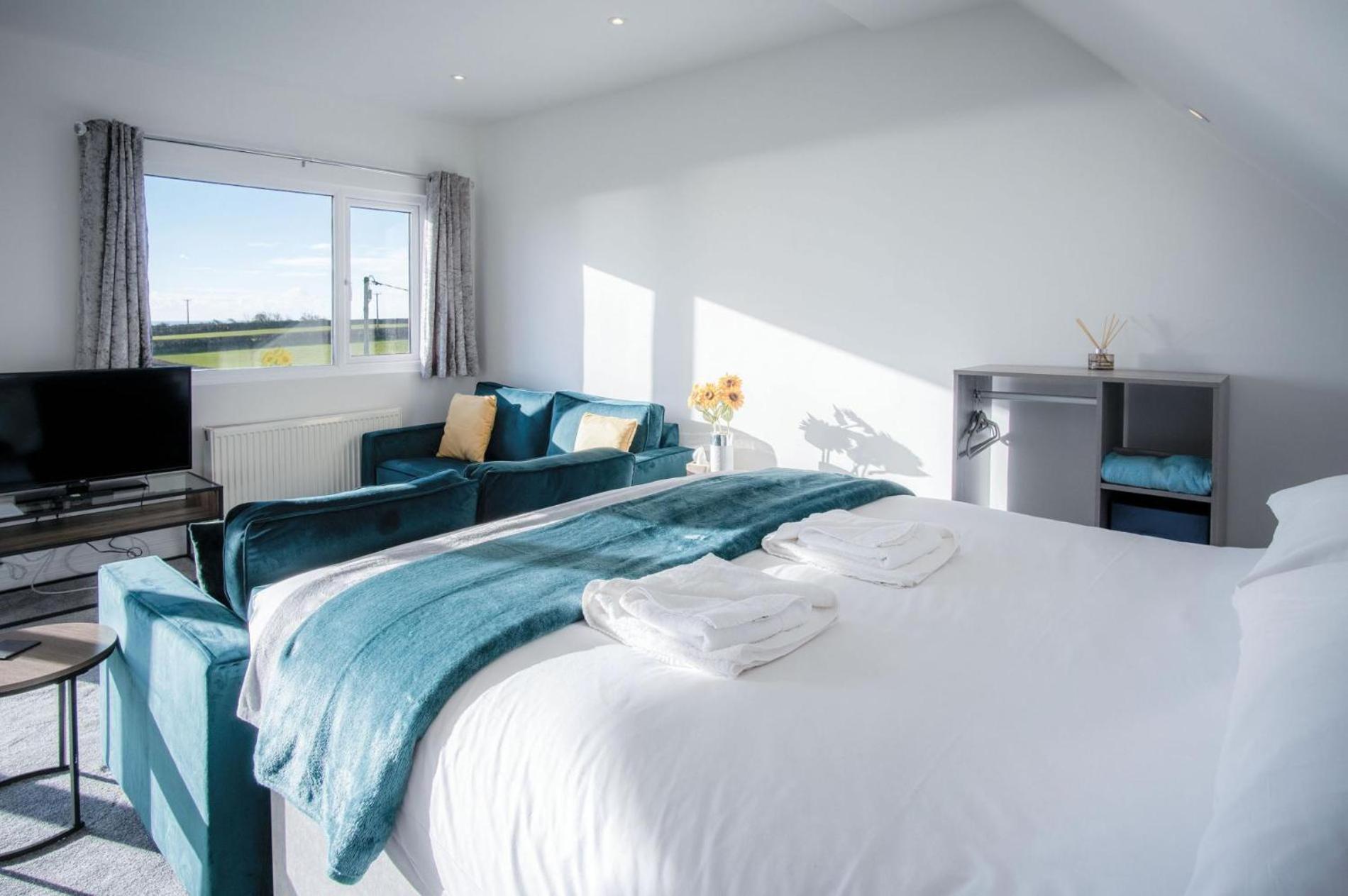 The Penthouse - 1 Bedroom Apartment - Ocean Breeze Port Eynon Exterior foto
