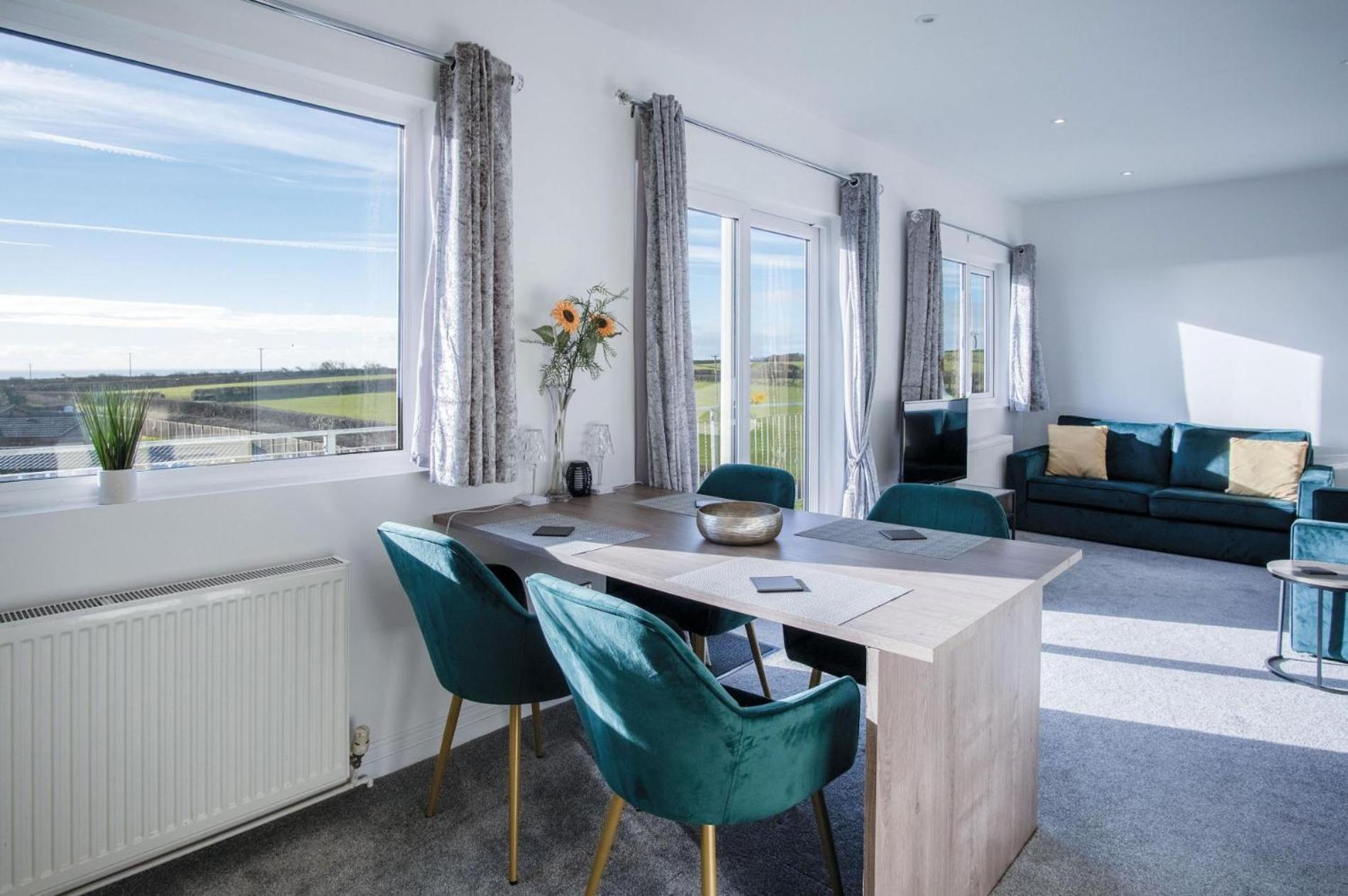 The Penthouse - 1 Bedroom Apartment - Ocean Breeze Port Eynon Exterior foto